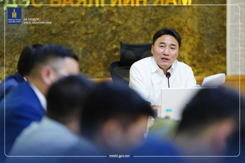 “Шатахууны түгээлтэд хойрго хандаж байгаа ААН-үүдийн тусгай зөвшөөрлийг нь цуцлах хүртэл арга хэмжээ авна“