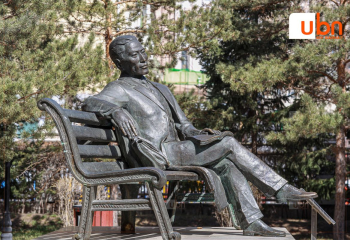 Улаанбаатарт 24 хэм дулаан