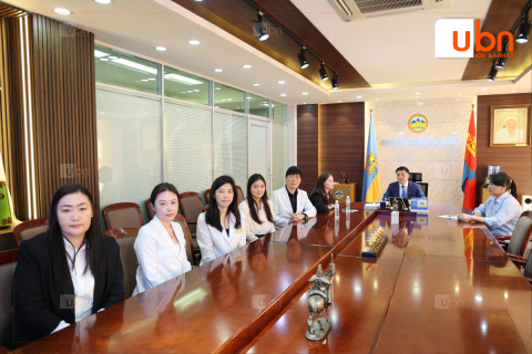 БНСУ-ын Gangnam Grand Eye нүдний эмнэлэгтэй хамтран ажиллах санал солилцлоо