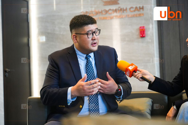 Л.Дөлгөөн: Иргэд нэг дор олон аппликейшнээс зээл авч, өөрсдийгөө санхүүгийн эрсдэлд оруулах нь нэмэгдсэн
