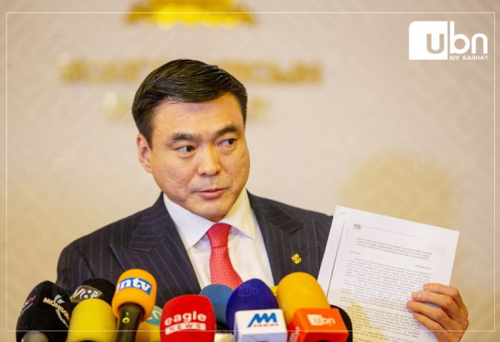 С.Амарсайхан: Булганд болсон уулзалтаар төсөв санхүүтэй холбоотой асуудлыг хэлэлцсэн болохоос хэн нэгнийг огцруулах талаар яриагүй