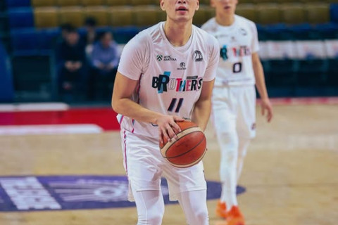 “Brothers” баг Д.Дөлгөөнмөрөн болон бусад 5 тоглогчтой хийсэн  гэрээгээ дуусгав