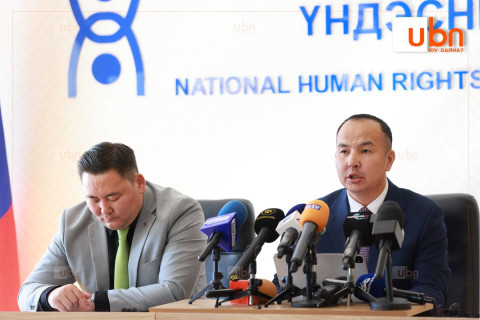 Сургуулийн багтаамж, анги танхим, багшийн хүрэлцээг хүүхдийн өсөлттэй уялдуулан төлөвлөөгүйгээс зарим нэгдүгээр ангид 60-70 хүүхэд суралцаж, хүүхдийн аюулгүй байдал, суралцах эрх зөрчигдөж байгааг ХЭҮК онцоллоо