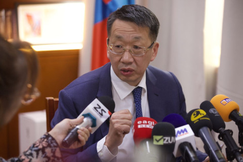 Л.Энх-Амгалан: Надад нэг өдрийн өмнө ч болтугай төсвөө батлуулах нь чухал байна