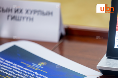 ХАА-н салбарт төрөөс олгож буй татаас, урамшууллын хэрэгжилтийн сонсгол 09.00 цагаас товлогдсон ч гишүүдийн ИРЦ ХҮРСЭНГҮЙ