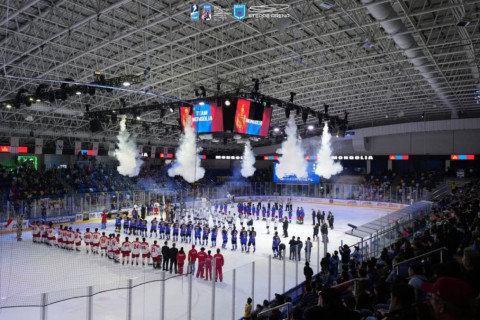 AIC Steppe Arena - Мөсөн өргөө 5 нас хүрлээ