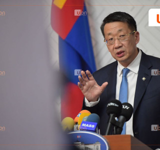Л.Энх-Амгалан: Төсвийн тодотголоор БЗС-ийн 30 тэрбумын асуудал шийдэгдэх учраас тодотголоо яаралтай батлах хэрэгтэй