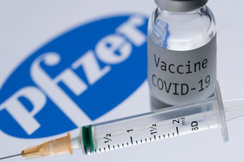 Pfizer жирэмсэн эмэгтэйчүүдийн дунд вакцинаа туршиж байна