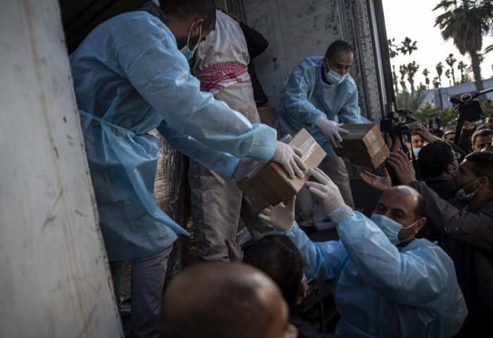 АНЭУ Газын зурваст хорин мянган тун вакцин хандивлав