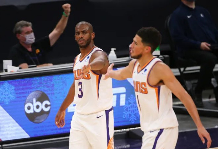 Финикс Санс тав дараалсан хожилтойгоор бүсийн хоёрт бичигдэж байна