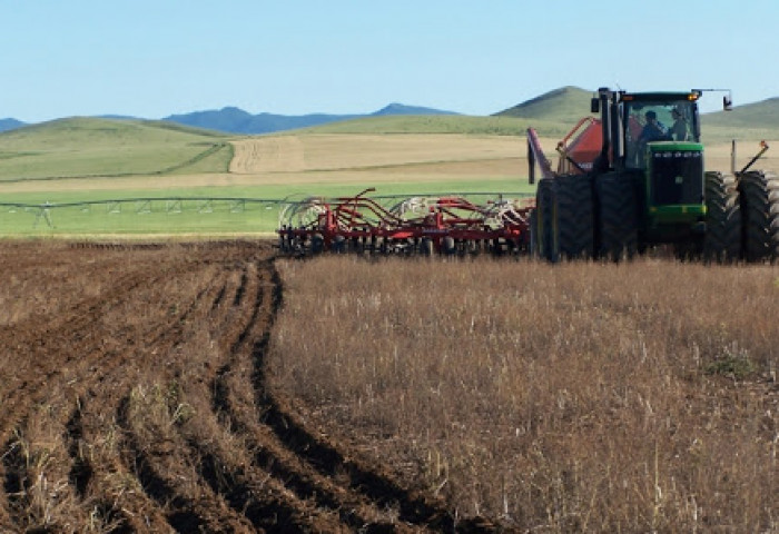 Тариаланчдыг вакцинд хамруулна