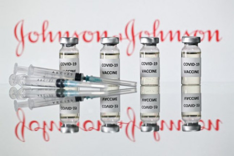“Johnson & Johnson” компани ирэх сараас Европт вакцин нийлүүлнэ