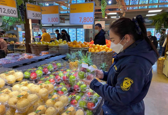 Жиндээ хүрэхгүй савлагаатай бүтээгдэхүүн борлуулсан “И-март” дэлгүүрт торгууль ногдууллаа