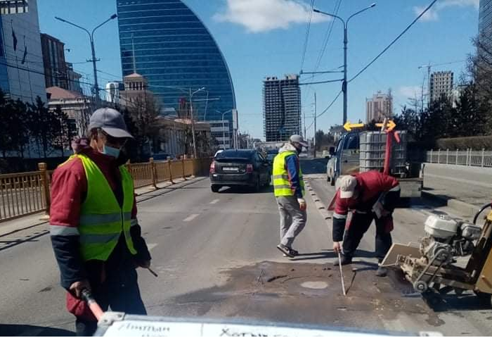 Зам засвар, арчлалтын ажил үргэлжилж байна