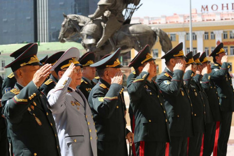 Монгол Улсад генерал цол бий болсны 77 жилийн ойн өдөр тохиож байна