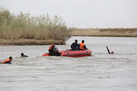 ОБЕГ: Усанд унасан иргэнийг аварч, голоос нэг цогцос олжээ
