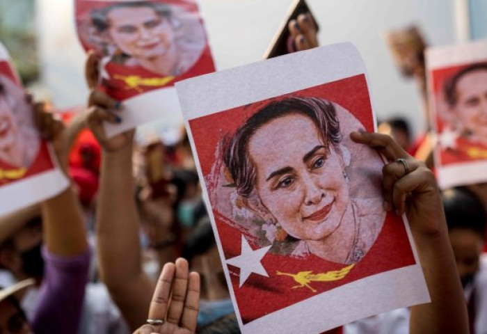 Аун Сан Су Чигийн биеийн байдал сайн байгаа гэв