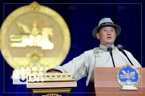 Ерөнхийлөгч У.Хүрэлсүх: Монголын хамгийн том БАЯЛАГ бол МОНГОЛ ХҮН ТА