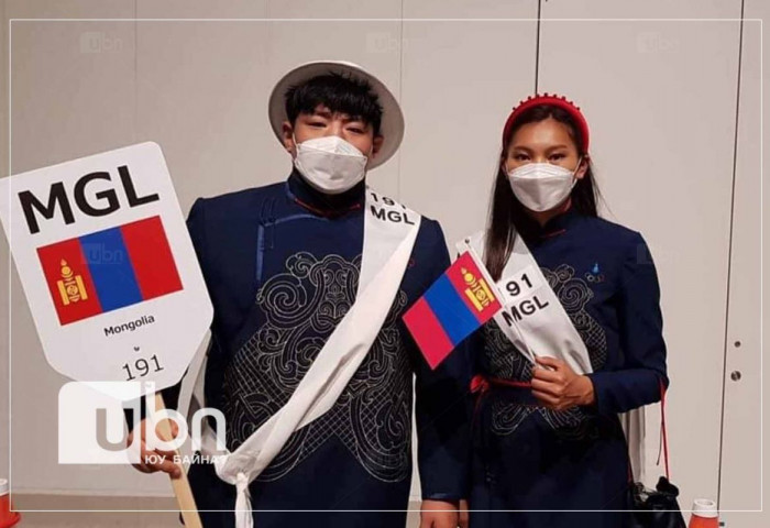 Live: Монголын баг тамирчид олимпын нээлтийн ёслолд оролцож байна
