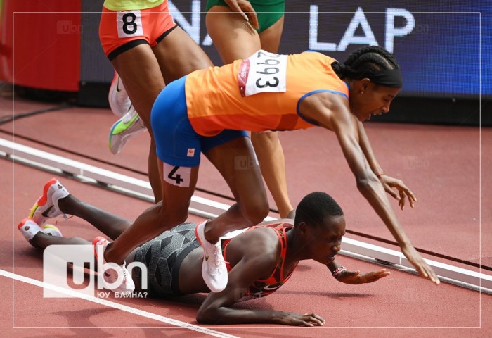 ТОКИО-2020: Нидерландын гүйгч Сифан Хасан гүйлтийн дундуур унасан хэдий ч түрүүлж чаджээ