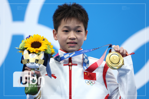 ТОКИО 2020: БНХАУ-ын тамирчин 14 насандаа олимпын аварга болжээ