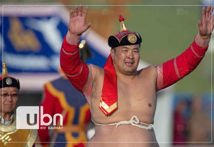 Монгол Улсын аварга П.Бүрэнтөгс өвдөг шороодлоо