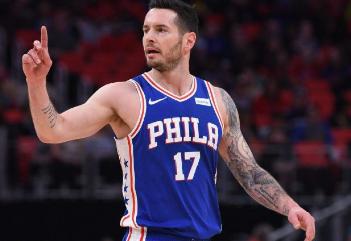 Бичлэг: Зодог тайлж буйгаа зарлаад буй JJ Redick-ийн шилдэг тоглолтууд