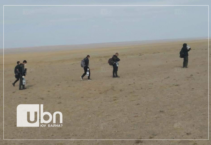Дорноговь аймгийн ЦГ: Сайншандын нутагт дэвсгэрт алхаж явсан БНХАУ-ын 5 иргэнийг саатуулсан