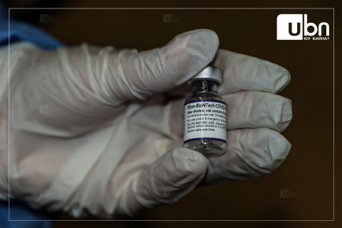 “Омикрон халдвараас Файзер вакцины бүүстэр тун  90 хувь хамгаалж байна“