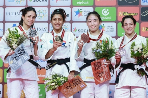 Монголын гурван жүдоч хүрэл медаль хүртлээ