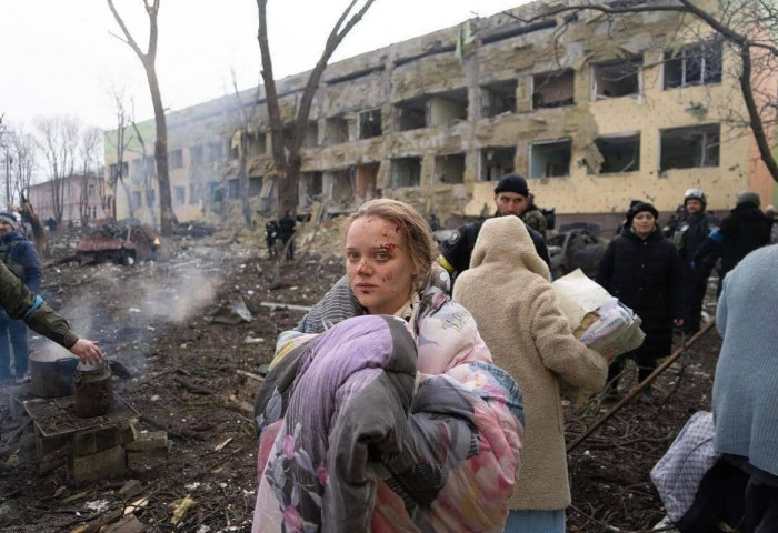 ЗЕЛЕНСКИЙ: Хүүхдийн эмнэлэг бөмбөгдөж, ОХУ-ын харгислал хэрээс хэтэрч байна