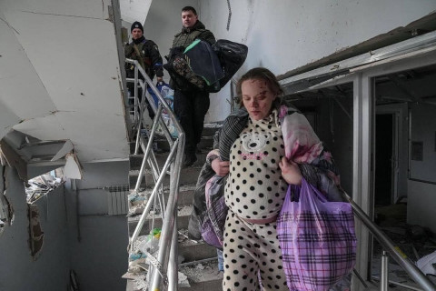 ФОТО: Украинд төрөх эмнэлэг бөмбөгдөлтөд өртлөө