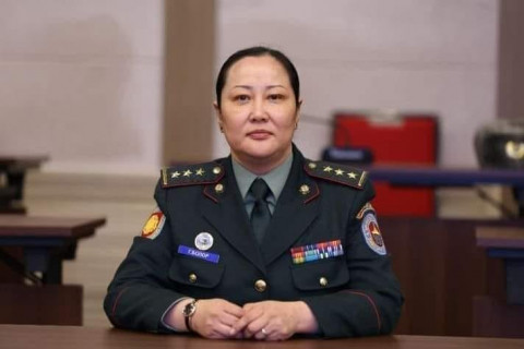 Монголын анхны эмэгтэй генерал цолыг хурандаа Г.Болор хүртэхээр болжээ
