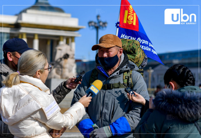 50 настай иргэн Ч.Ганбаяр 6500 км-ийн алхалт хийж, 21 аймгийг тойрохоор замдаа гарлаа