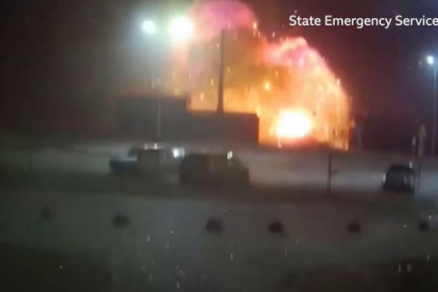 Украины Киев хотын худалдааны төв Оросын пуужинд өртжээ