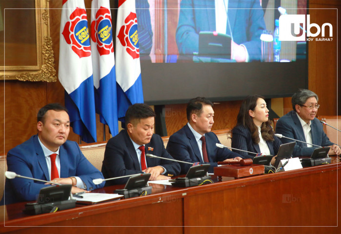 МАН-ын бүлэг LRT хөнгөн галт тэрэгний төслийг ДАХИН хэлэлцэх шаардлагатай гэж ҮЗЛЭЭ