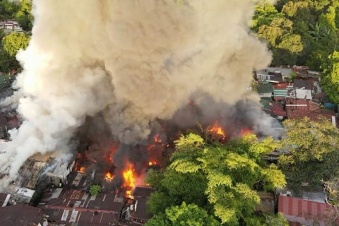 ФИЛИППИН: 80 байшин шатаж, найман хүн амиа алдсаны зургаан нь хүүхэд байжээ