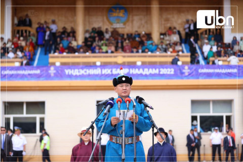 У.ХҮРЭЛСҮХ: Дэлхийд ганцхан “Монгол наадам” өнгө төгөлдөр, цог жавхлан төгс эхэллээ
