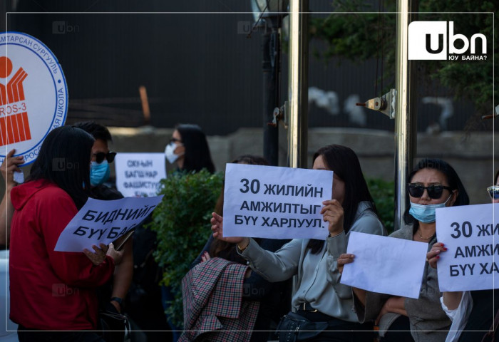 ЭЦЭГ ЭХЧҮҮД: “Орос 3 дугаар сургуульд зөвхөн дундаж амьдралтай, дээд боловсролтой, сэхээтний хүүхдүүд сурдаг“