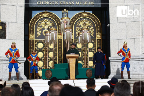 ФОТО: “Чингис хаан“ музей нээлтээ хийж байна