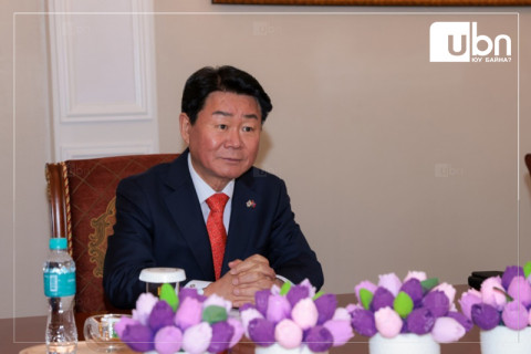 ШУУД: БНСУ-аас Монгол Улсад суугаа Элчин сайд Ким Жун Гү мэдээлэл өгч байна