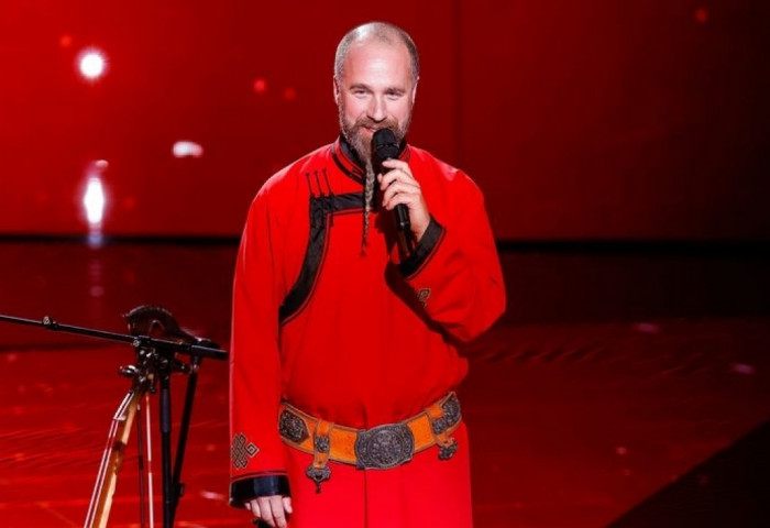 Францын “The Voice -2023” шоунд Монголын язгуур урлагаар бүтээлээ туурвидаг Мишел Абрахам оролцож байна