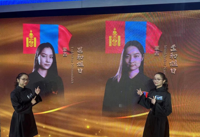 Ой тогтоолтын дэлхийн аварга Н.Энхшүр, Н.Мөнхшүр нар “The Brain” шоуны ялагч боллоо