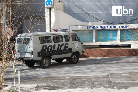 Захиалгаар бусдын эд хөрөнгийг авахаар айлган сүрдүүлдэг бүлгийн “толгойлогч“ М нь өмнө хулгайлах, хүчиндэх, залилангийн хэргээр ял эдэлж байжээ