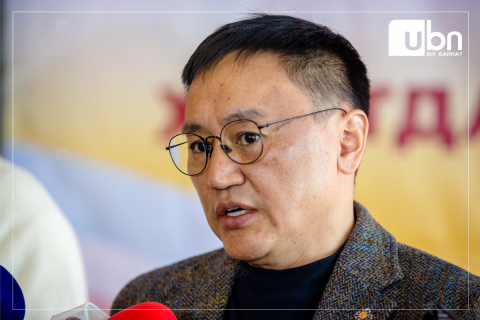 Ж.Чинбүрэн: Хөрөнгөө зараад гадаадыг зорьдог хавдартай иргэдийг Монголдоо эмчилдэг болох зорилт амжилттай хэрэгжиж байна