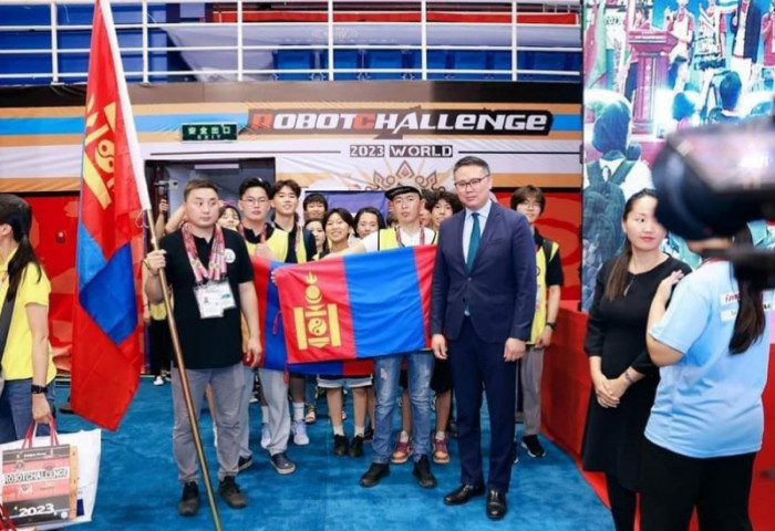 БНХАУ-д болсон “Robot Challenge World 2023” тэмцээнээс Монголын баг хүрэл медаль хүртлээ
