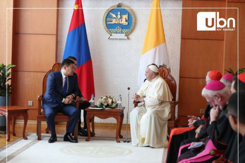 Л.Оюун-Эрдэнэ: Пап Францис таны Монгол Улсад хийж буй төрийн айлчлал даян дэлхийн энх тайвныг цогцлооход хувь нэмэр оруулна гэдэгт итгэлтэй байна