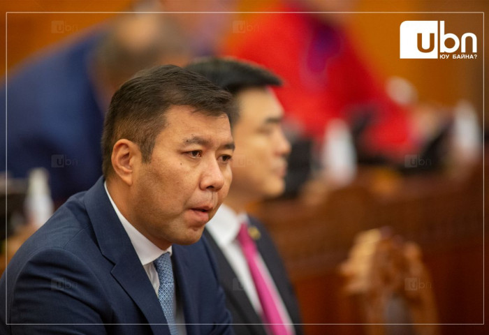 Б.Энхбаяр: Дүүргийн газрын албаны мэргэжилтэн авлига авсныг газар дээр очиж, сейфт нь үзлэг хийж барьж байсан