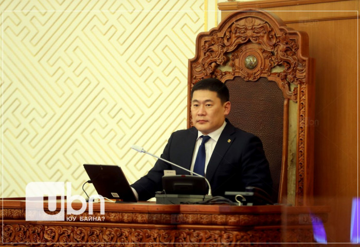 Л.Оюун-Эрдэнэ: Намайг огцруулах санал хураалт хийж явахын оронд өөрсдөдөө дүгнэлт хийх хэрэгтэй байна