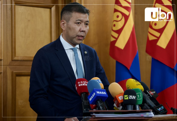 Б.Энхбаяр: Мөрдөн байцаалтын нууц задруулсан төрийн албан хаагчийг нийтийн албанд ажиллах эрхийг насаар нь ХОРИНО